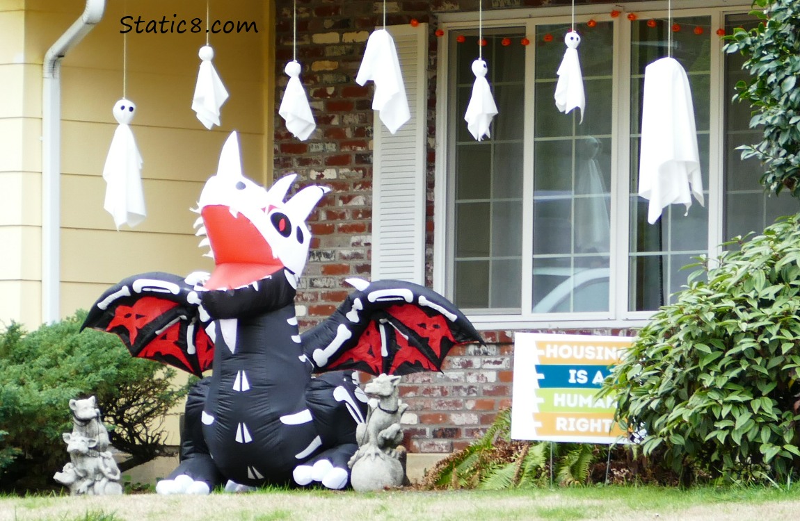 Halloween decorations, Cute dragon creature and ghosts