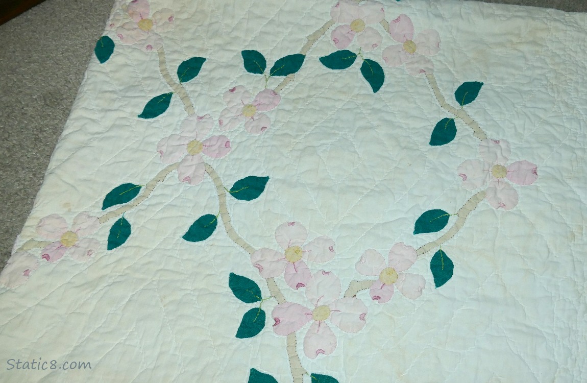 Dogwood bloom quilt