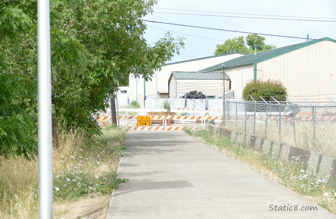 Detour sign at the end of the path